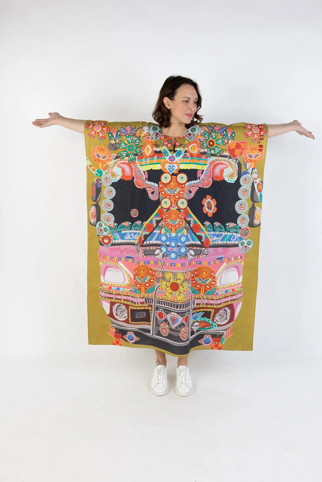 12 Hours Trip From Mallorca, Spain to Khajuraho, India, Iconic Trunk - Kaftan Kaftan
