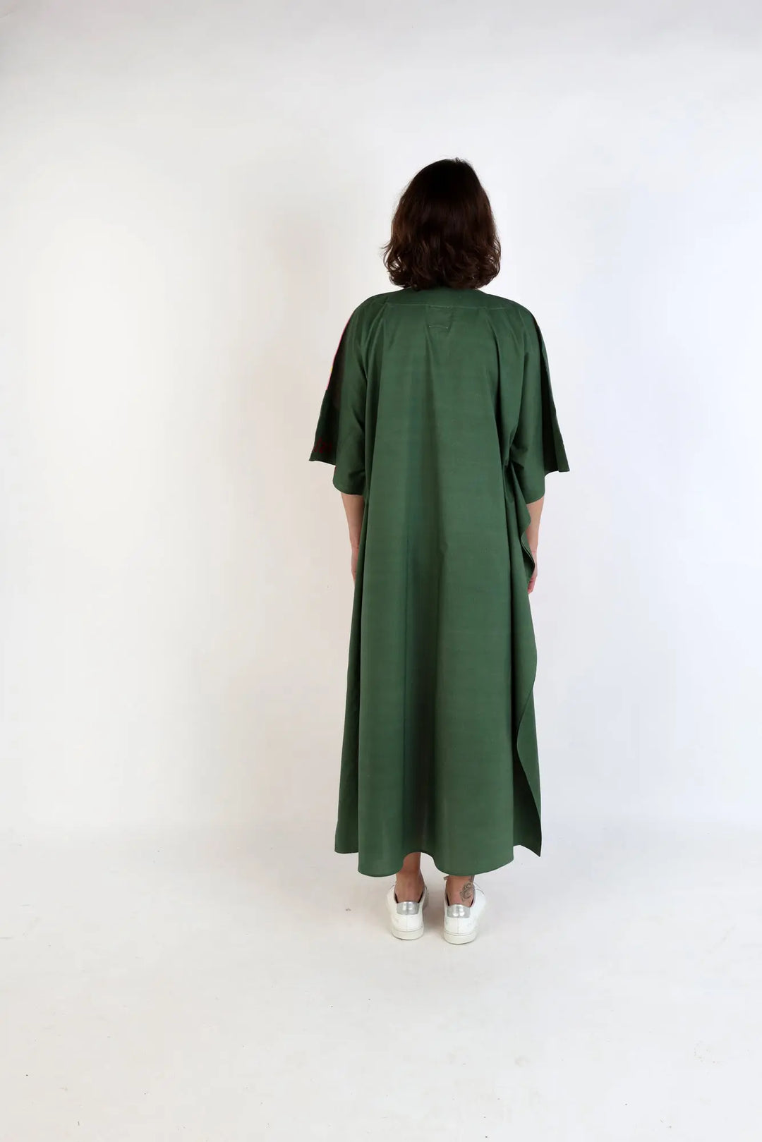 741, 89 km From Balmoral Castle, Iconic Queen - Kaftan Kaftan