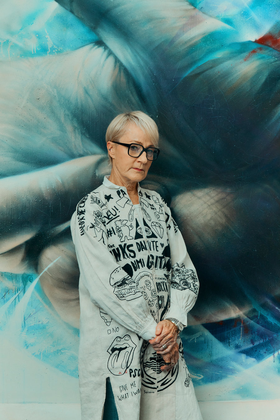 Portrait de Sandra Powell portant une Pièce Unique Kilometre Paris