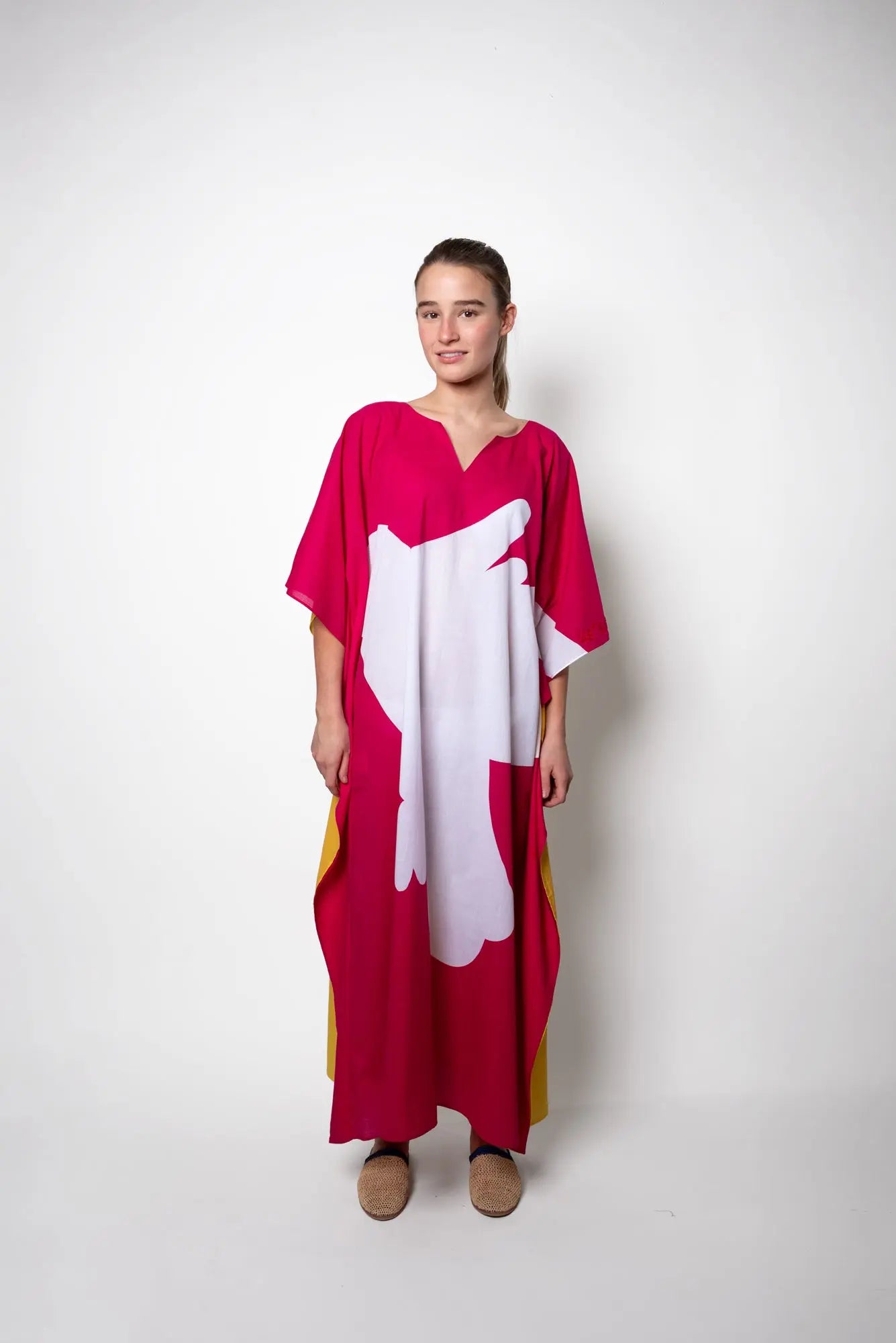 Burgundy Parrot – Kaftan