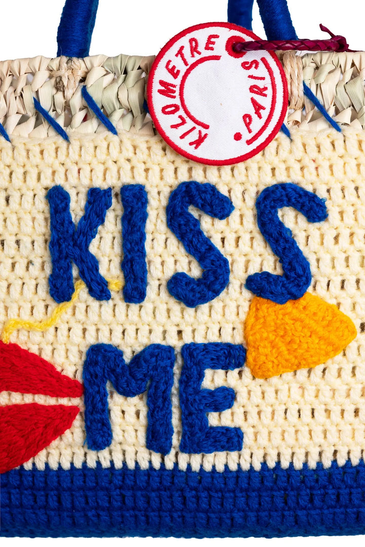 Kiss me in Parisian - Undercover Undercover