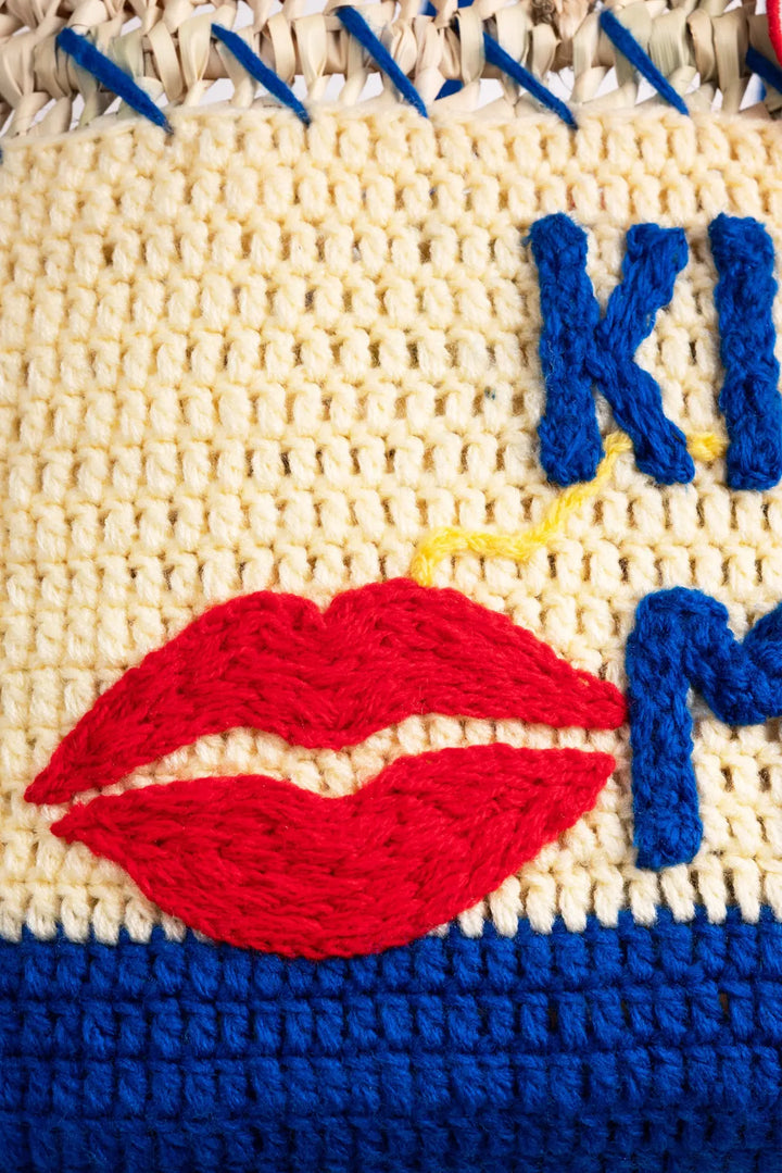 Kiss me in Parisian - Undercover Undercover