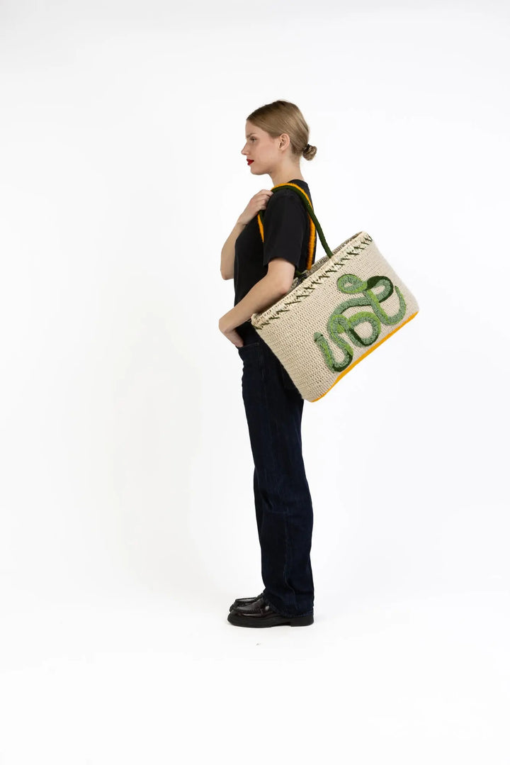 Serpent sauvage, Ophiousa, Tinos - Undercover Undercover